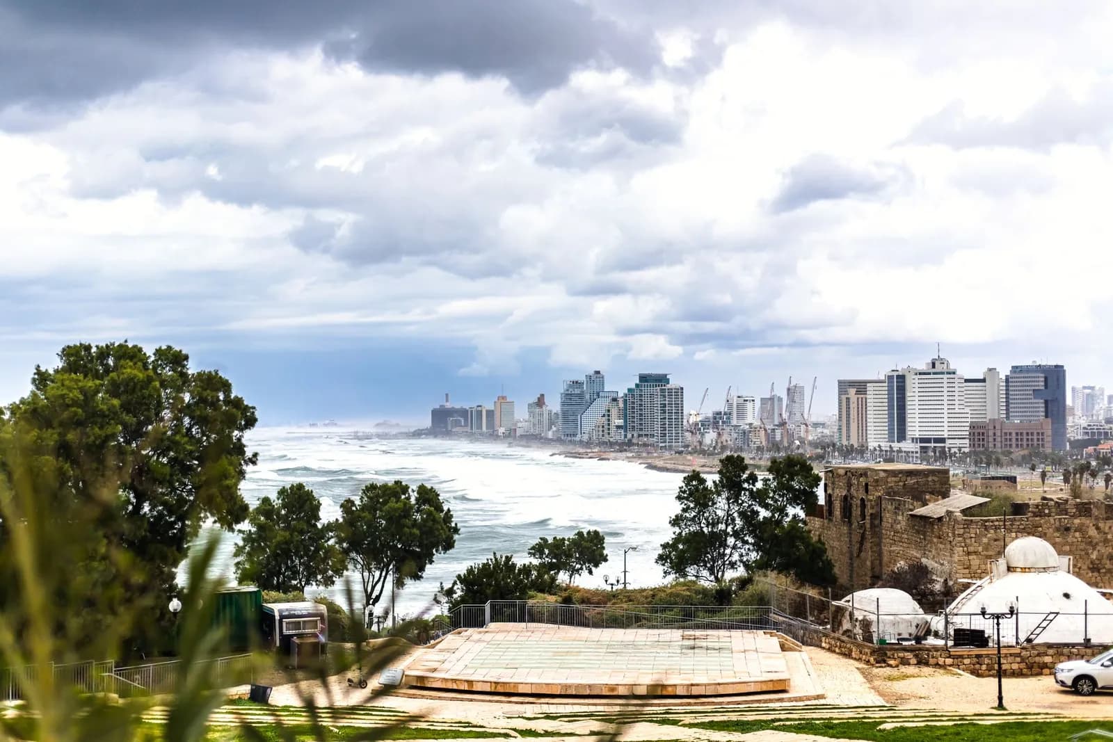 בניית אתרים בחולון, ראשון לציון, תל אביב ורמת גן — המדריך לסוכנות דיגיטל בגוש דן